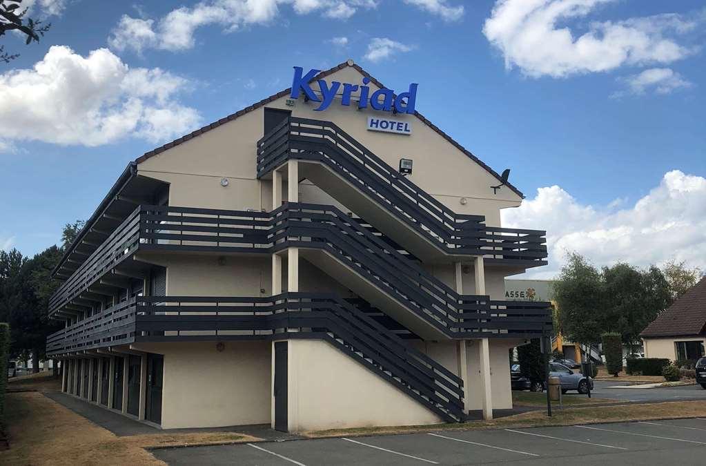 Kyriad Lille - Roncq Hotel Exterior photo